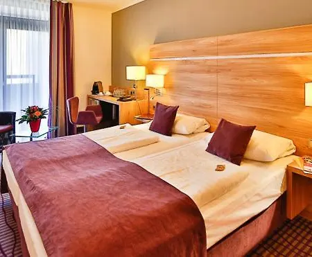 Wallis 3* Munich